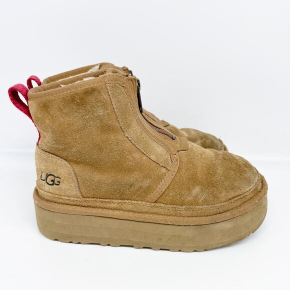 UGG Kid's Neumel Platform Suede Zip Boot Brown Suede Size 3 - Picture 4 of 10